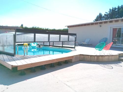 View, La maison multicolore in Livron-sur-Drome