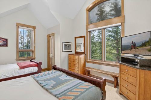 Mountain Bear Lodge – Breckenridge, CO