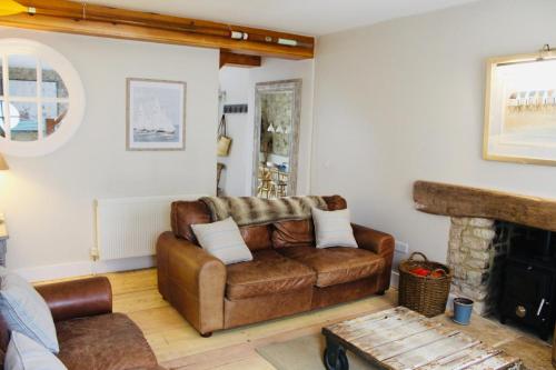 Centre of Yarmouth, Isle of Wight, sunny cottage – khách sạn tại West Wight