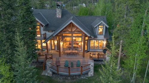 Mountain Bear Lodge – Breckenridge, CO