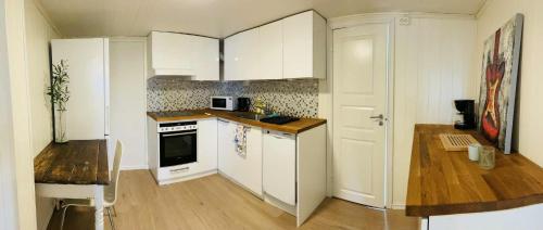 Nice Family Friendly apartment 2 bed Rooms with sea view located in Nordstrand for 5 guests with a g in Nordstrand