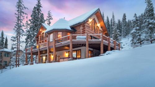 Paradise Meadow Lodge image