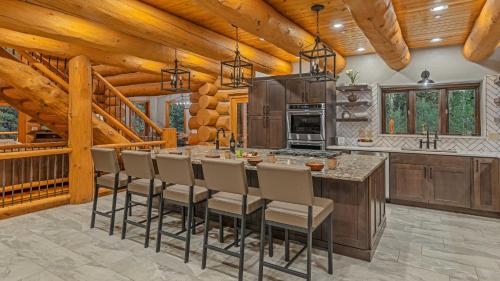 Paradise Meadow Lodge – Breckenridge, CO