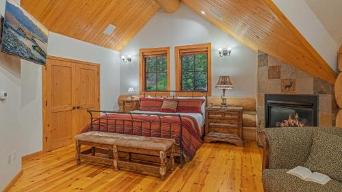 Paradise Meadow Lodge in Sally Barber