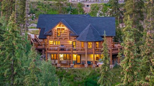 Paradise Meadow Lodge – Breckenridge, CO