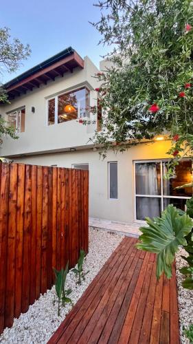 APART TRAVEL SUITES, modernos departamentos -15 min Aerop EZE in Monte Grande (Buenos Aires)
