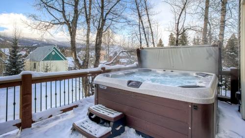 Ravens Bungalow image