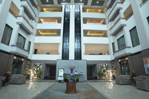 Lobby, Grand Sarovar Portico in Latur