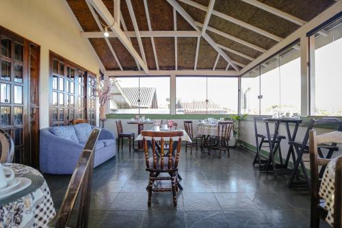 Restaurant, VELINN Pousada Villa Paty I in Campos Do Jordao