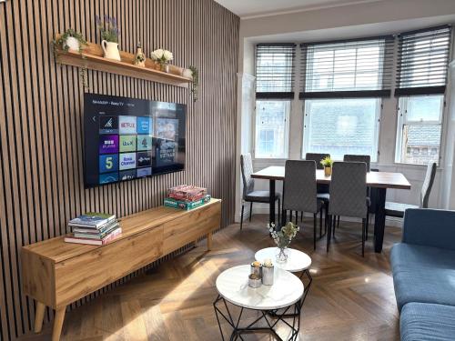 Modern 3-Bed Flat Prime Falkirk Location in Falkirk