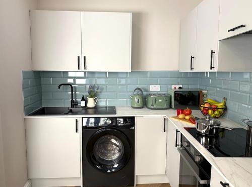 Modern 3-Bed Flat Prime Falkirk Location in Falkirk