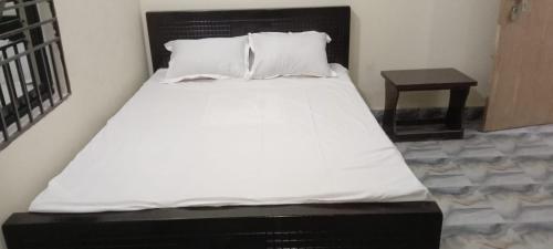 Madanpur Guest House in Narayanganj