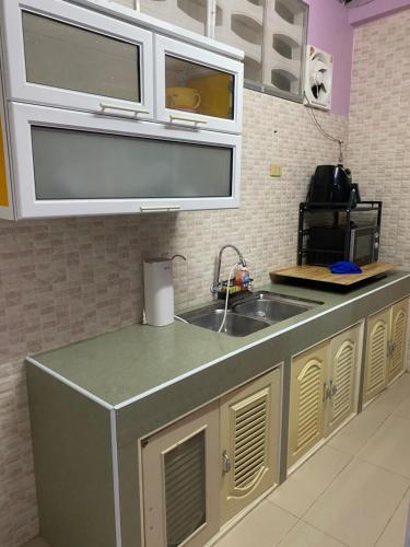 Aurora Betong Homestay in Tano Maero