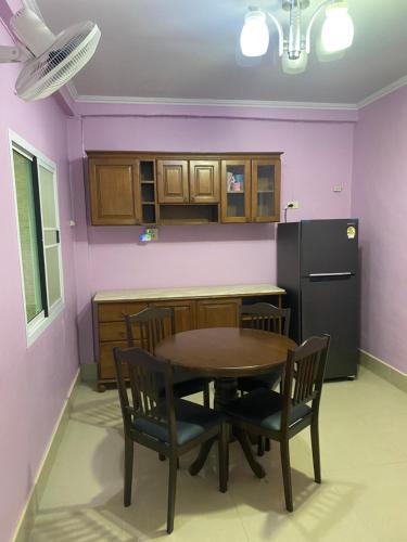 Aurora Betong Homestay in Tano Maero
