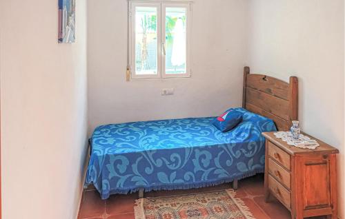 Amazing home in Dénia with Outdoor swimming pool and 3 Bedrooms - image 9