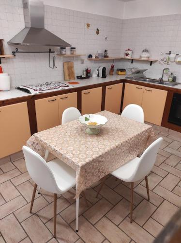 Casa vacanze con vista unica & parcheggio gratis in San Leucio Del Sannio
