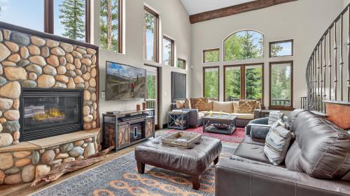 Ski Hill Sanctuary – Breckenridge, CO
