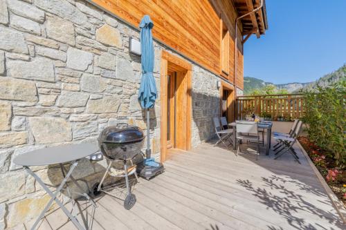 Balcony/terrace, Tanniere des Ours Apartment - Snow and Trek - Morzine near Pre-Favre Ski Lift