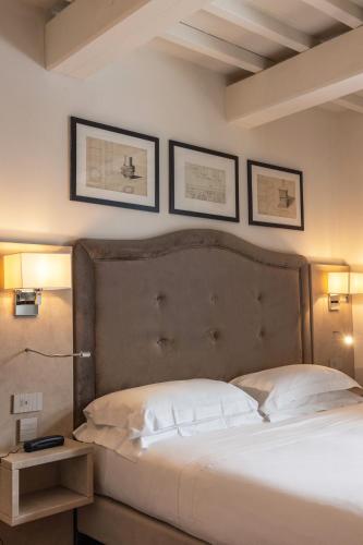 Hotel Embassy - image 10