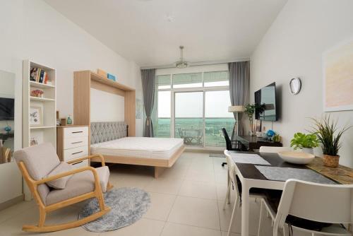 Fully Furnished Studio Hilliana Tower Sea View and Burj View, Dubaj (fotografie 5)