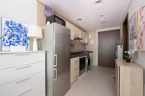 Fully Furnished Studio Hilliana Tower Sea View and Burj View, Dubaj (fotografie 6)