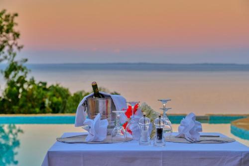 Manja Kely Lodge - Nosy Komba Island