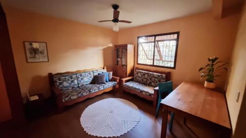 Casa entre a praia e a lagoa pequena in Rio Tavares