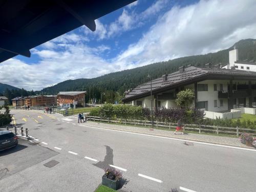 Surrounding environment, Bilocale Mandron 15 in Palu