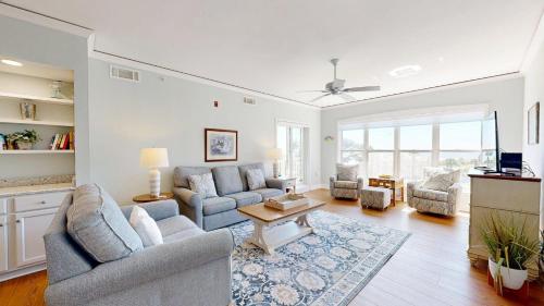 6307 Hampton Place North - image 2