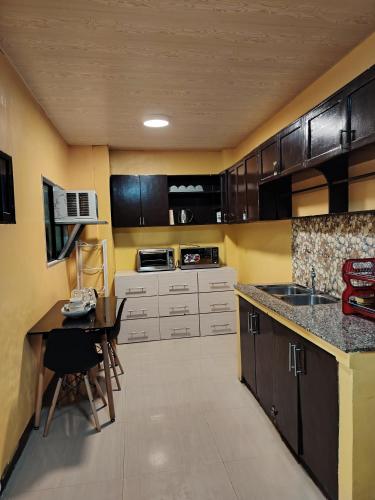 Abbie home staycation in トゥグボク