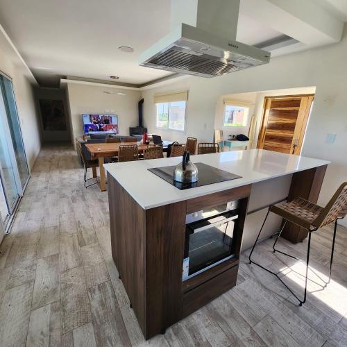 Konyha, Saturno Studio house in San Vicente