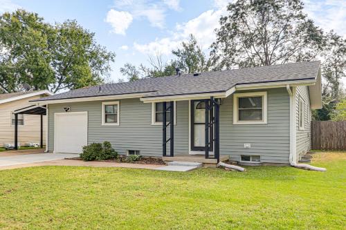 2 Mi to Zoo, Fenced Yard Family Home in Wichita!