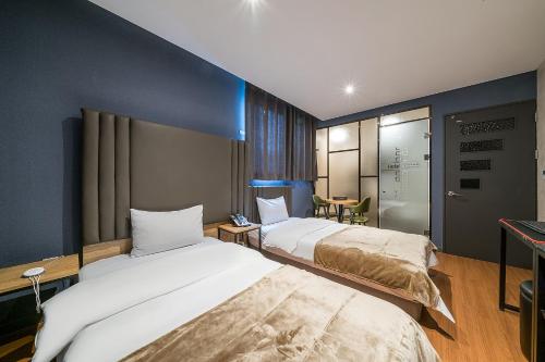 서울 트리플 8 호텔 (Triple 8 Hotel) 호텔 객실