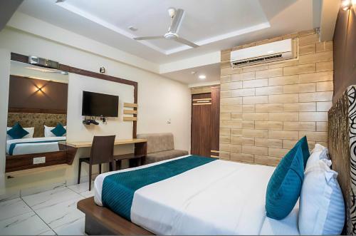 Hotel O Rajula Formerly The Urban Hotel