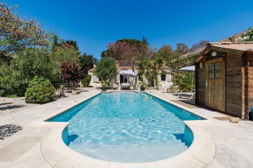 La Villa Narbo Martius gîte à louer Cruscades