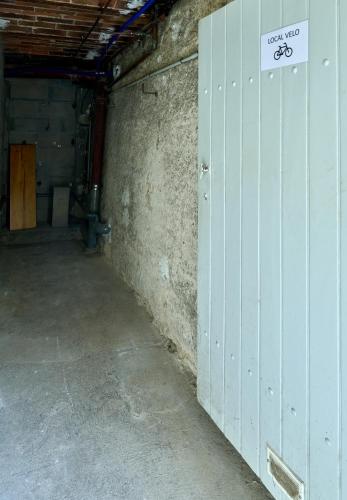 Unterkunft von außen, Le Petit Cocon, Hotel Style Ideal for Professionals or Couples in Nevers