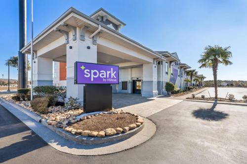 Spark by Hilton Calhoun in Calhoun, USA