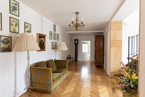 Oprema, Veeve - Maison Suchard in Val-De-Travers