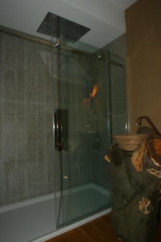 New-Castle - image 7