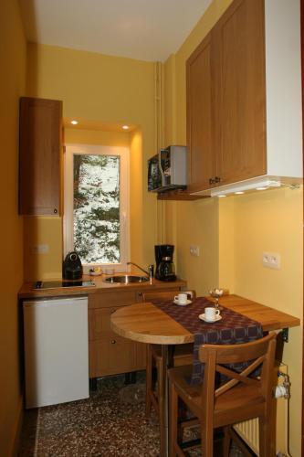 New-Castle - image 14