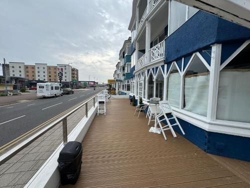 Sea Side Hotel
