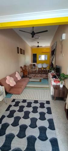Homestay Hajah Jamilah Sungai Tiram in Ulu Tiram
