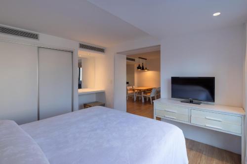 1 double bed, 1 sofa bed