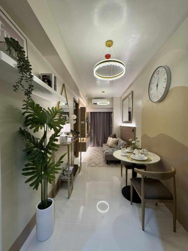 Luxxe Elite Suite at Shore 3 Residences near SM Mall of Asia and Manila Bay Seaside, Manila
