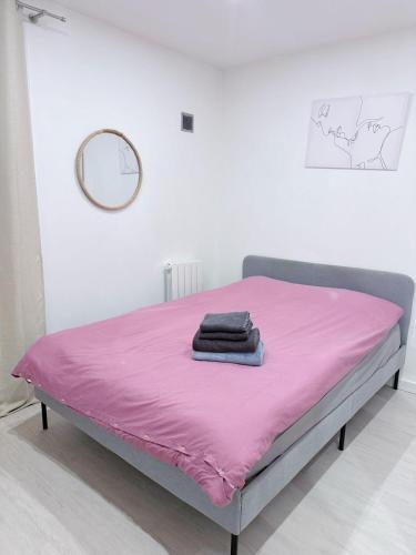 Cozy Studio Near Eiffel Tower in Fondary, Paris