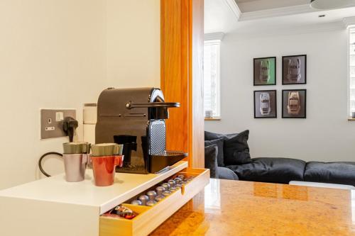 Downtown Luxury Penthouse with Pool Table and Huge Terrace, Dubaj (zdjęcie 3)