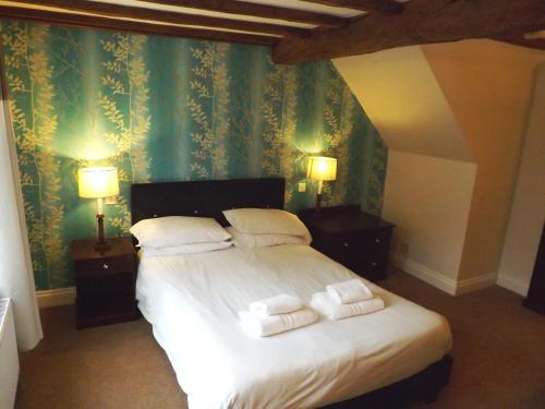 The Jacobean Hotel - image 8