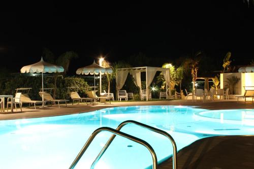 Blu Tropical Resort