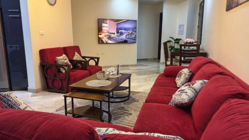 Wide 4-Room Apartment with Modern Amenities