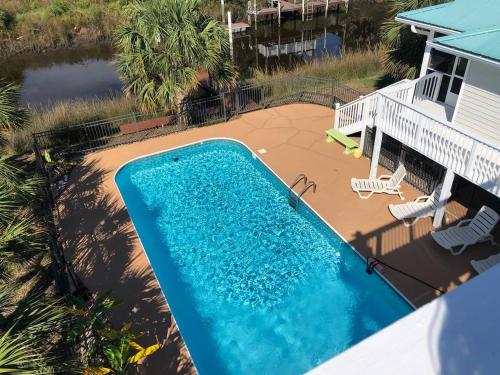 Sardegna- pooldock home by Mashes Sands Beach! in Crawfordville (FL)
